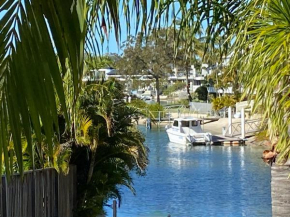 BELMONDO'S 4, Noosa